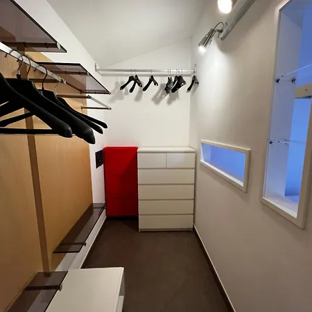 Apartman Lellolocations - Attico Via *