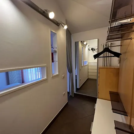 Lellolocations - Attico Via San Costanzo