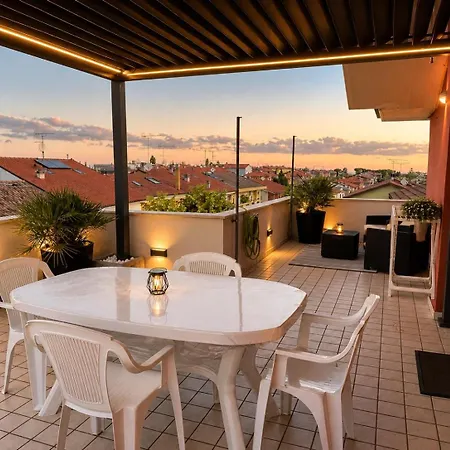 Lellolocations - Attico Via Apartament *
